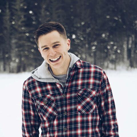 Josh Swain Headshot